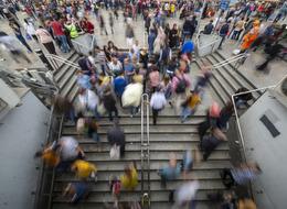 67 bin liraya yaklaşmıştı! 'Hayat pahalı' demediler: O şehire akın akın göç, yüz binlerce kişi...