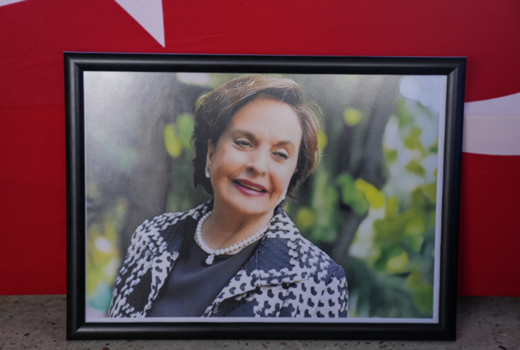 Usta oyuncu Ayten Gökçer'e veda! Büyük aşkının yanına defnedildi G5