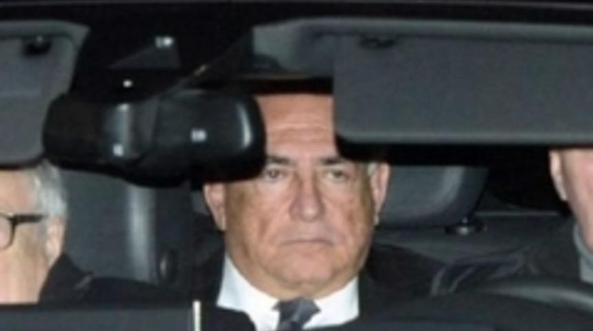 Eski IMF Başkanı StraussKhan fuhuş davasında ifade vermeye başlıyor