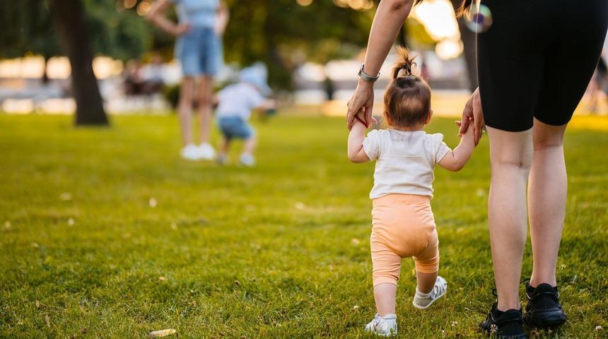 Doğum oranları rekor seviyeye düştü: TÜİK verileri bize ne söylüyor?