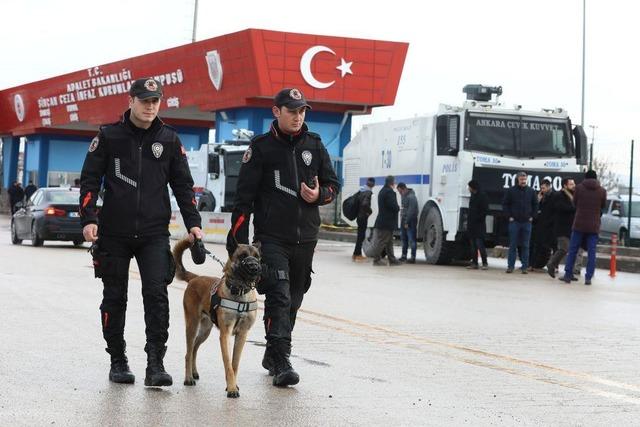 Davanın 2018 yılında görülen bir duruşması sırasında, Sincan Ceza İnfaz Kurumları Kampüsü'nde alınan güvenlik önlemleri 