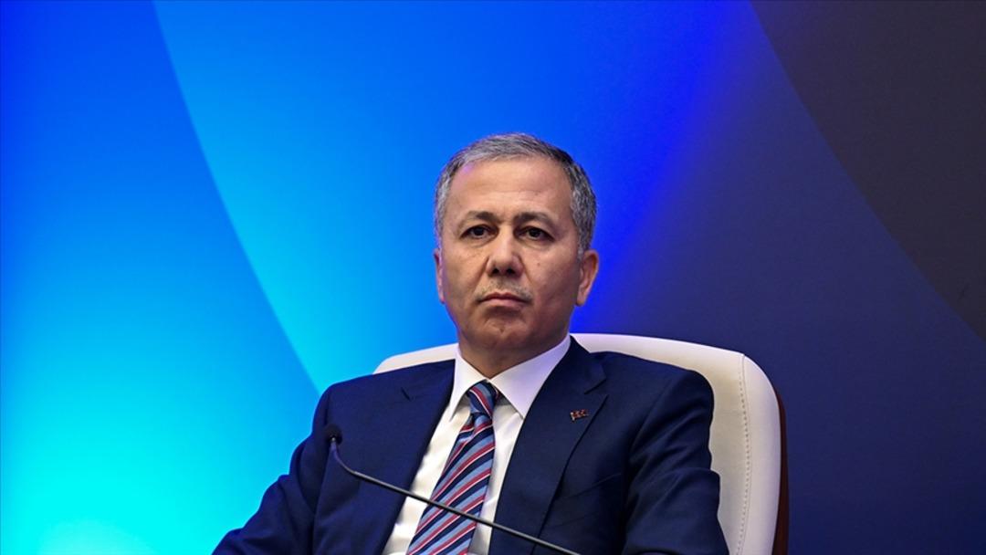Bakan Yerlikaya Bizden kaçamayacaklar diyerek duyurdu! 14 kritik isim yakalanıp, Türkiye ye getirildi 2