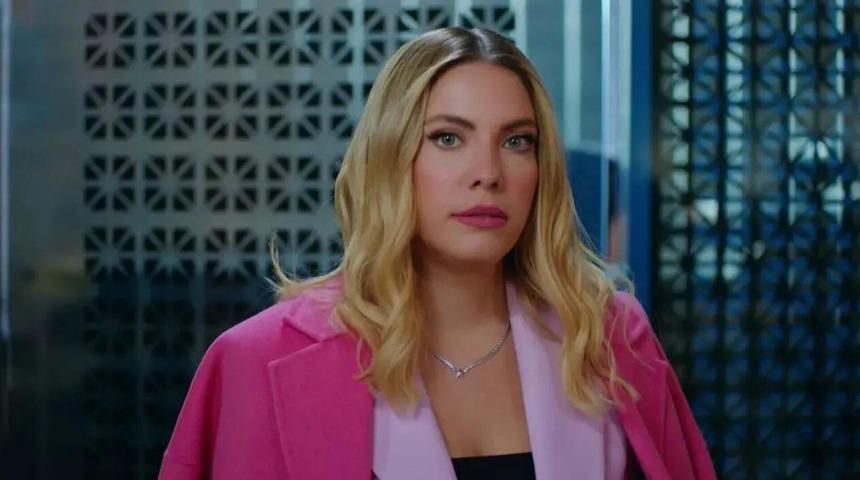 Taze anne Eda Ece kızı Mina İpek'i paylaştı! O kareye beğeni yağdı 