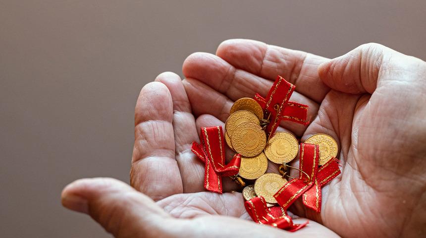 Altın fiyatlarında son durum! Kritik veriler hareketlendirdi, haftayı yükselişle kapatmaya hazırlanıyor (17 Mayıs güncel altın fiyatları, gram altın çeyrek altın)