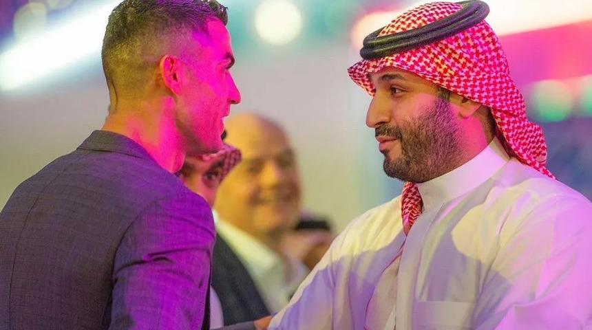 Prens Selman'dan Suudi spor bakanına namaz uyarısı! 'Maçları namazlara göre programlayın'