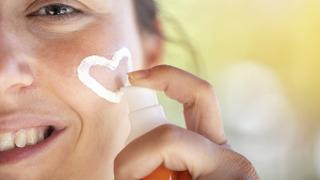 Havalar ısındı, kullanımı arttı! 'O saatlerde dışarı çıkmayın' Güneş kremi kullanmadan önce bilmeniz gerekenler