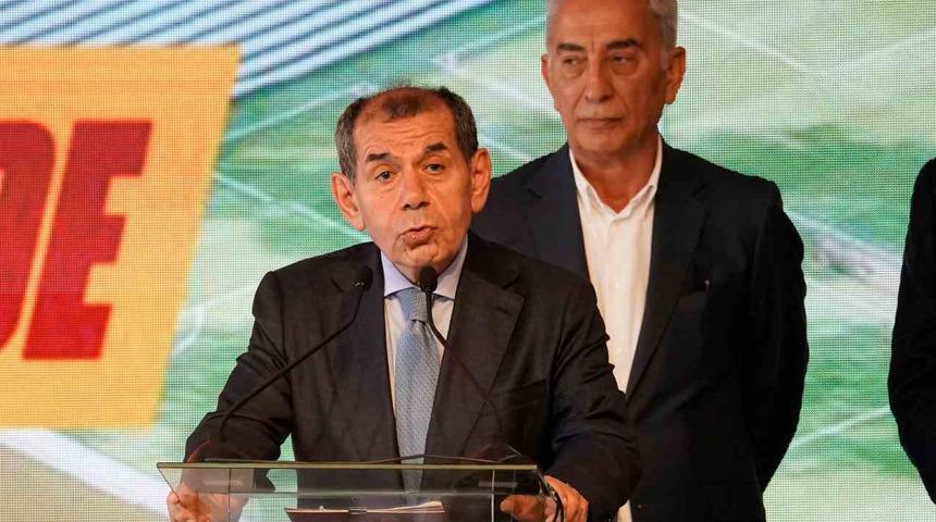 Dursun Özbek'ten Adnan Polat'a esprili yanıt: "Önünde yazıyor görmüyor musun?''