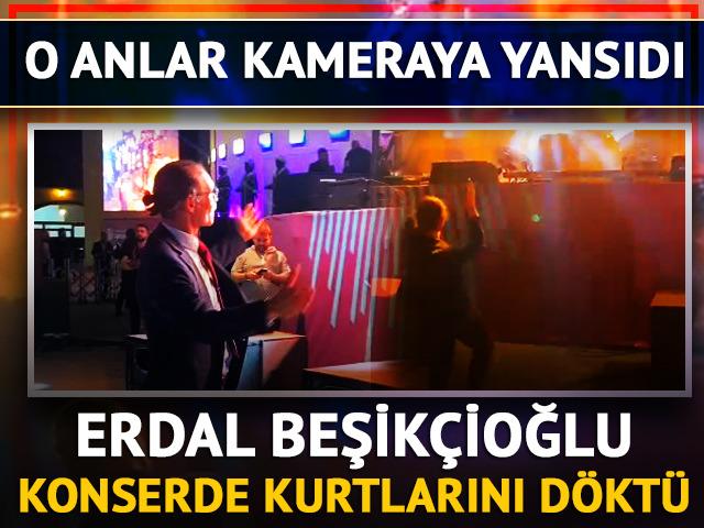 Etimesgut Belediyesi Başkan'ı Erdal Beşikçioğlu, Melek Mosso konserinde kurtlarını döktü!