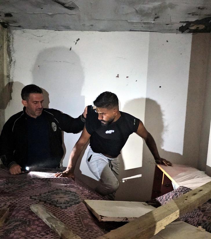 Edirne'de rehine operasyonu! 3 Pakistanlı 'ayda 180 bin lira kazanacaksın' diyerek bir Hindistanlıyı kaçırdı G3