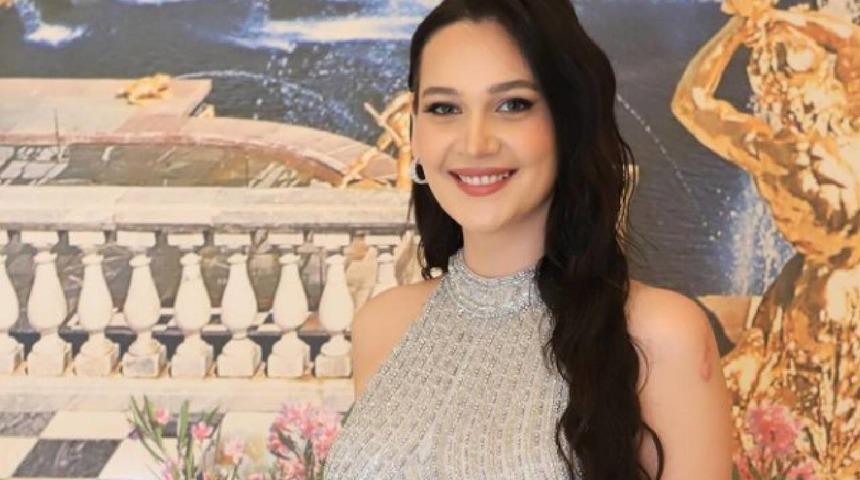 Gönül Dağı dizisinin ünlü oyuncusu Gülsim Ali İlhan bir dergi çekiminde verdiği pozlarla büyüledi!