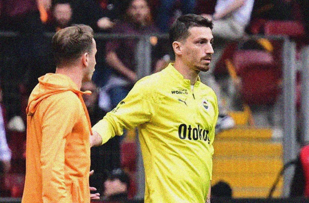 Mert Hakan Yandaş'tan Kerem Akt&uuml;rkoğlu'nu hedef alan olay paylaşım! ''5'e 1'de dayak yedi''