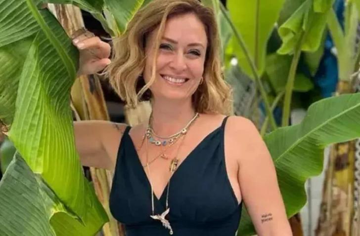 Ceyda D&uuml;venci aşka geldi! "İyi ki kalbinin peşinden gittin ki biz olduk"