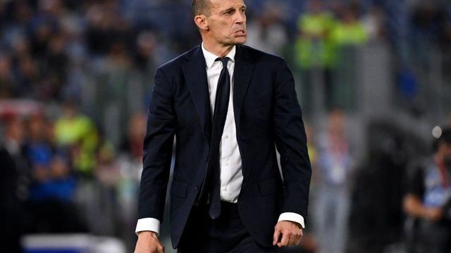 Hakemin üzerine yürüyen ve gazeteci tehdit eden teknik direktör Allegri, Juventus'tan kovuldu