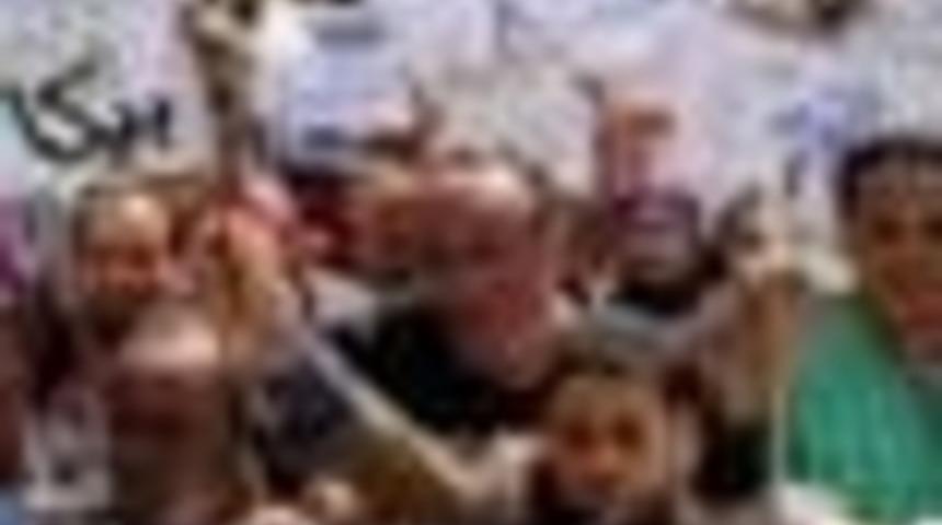 Mısır'da iki 'muhalif gazeteci' gözaltına alındı