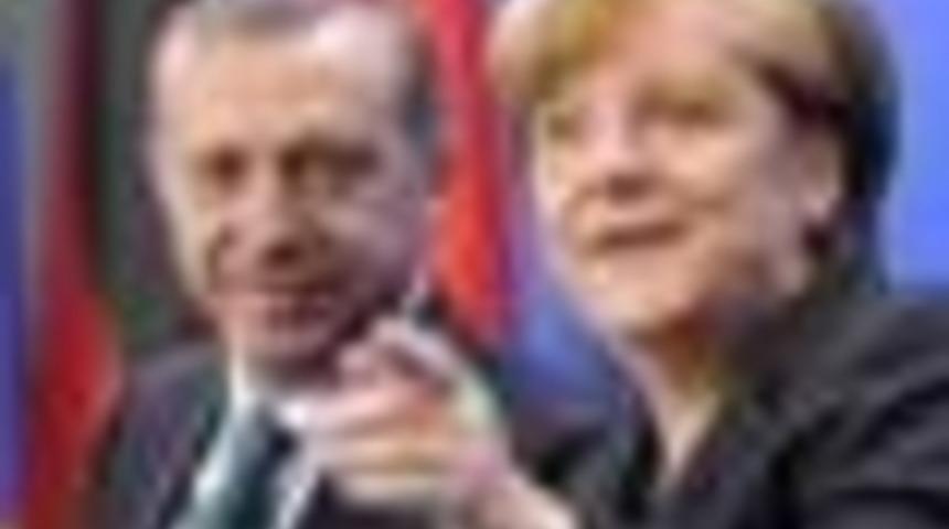 Almanya: Meclis gruplarının temsil hakkı önemli