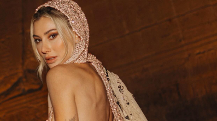 Şeyma Subaşı market sepetini koluna takıp sokakta turladı! 'Ibiza sezonu açıldı'