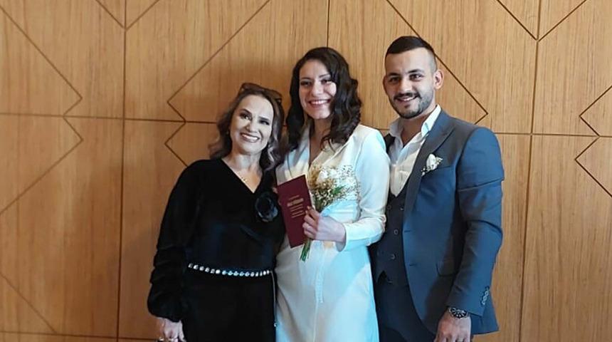  Ev sahibi-kiracı davasında artık nikah fotoğrafları da dosyada! 