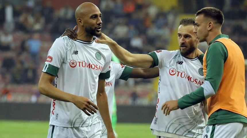 Konyaspor'dan ligin kaderini belirleyecek Galatasaray maçı öncesi hazırlıklar! Tişört bile bastırdılar...