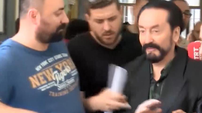 Adnan Oktar davasında ara karar açıklandı! 72 şüphelinin yargılandığı davada 1 tahliye