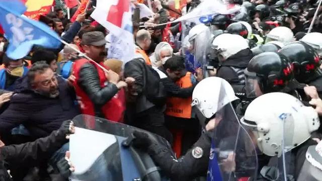 1 Mayıs'ta polise taş ve sopalarla saldırdıkları tespit edilen 27 kişiye gözaltı!