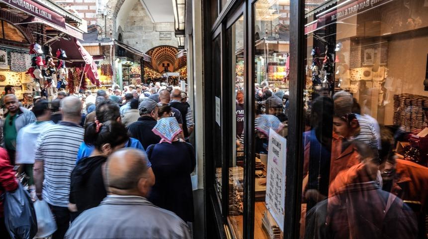 500 liraya yaklaştı, talepte gram azalma yok! Metrelerce kuyruk oluştu: ‘Yapılan zam çok değil…’