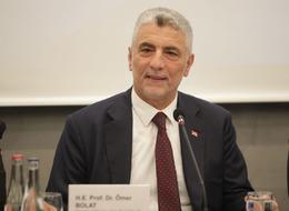 Bakan Bolat'tan Çekya temasları:  "10 milyar dolarlık bir dış ticaret hacmine ulaşması taahhüdünde bulunduk"