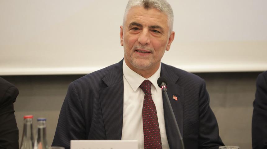 Bakan Bolat'tan Çekya temasları:  "10 milyar dolarlık bir dış ticaret hacmine ulaşması taahhüdünde bulunduk"