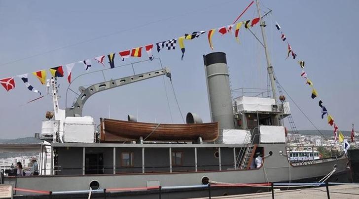 TCG Nusret M&uuml;ze Gemisi, Silifke'de ziyarete a&ccedil;ıldı