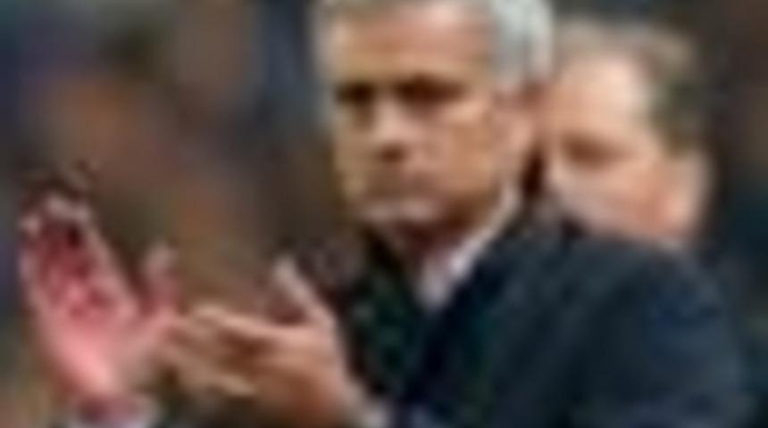 Moourinho resmen Manchester United'ın başında