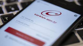 Sürücüler dikkat! Artık kaleme kağıda gerek kalmayacak! e-Devlet'e 'kaza tutanağı' özelliği geldi