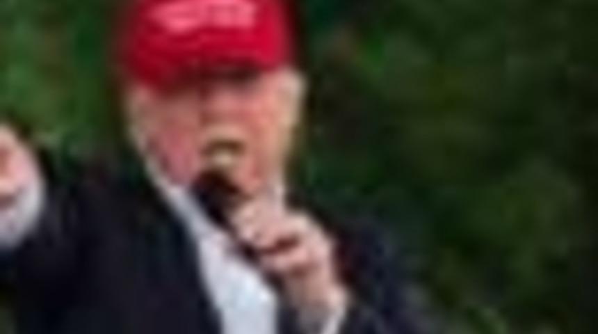 Trump: ABD kaçak göçmenlere gazilerinden iyi davranıyor