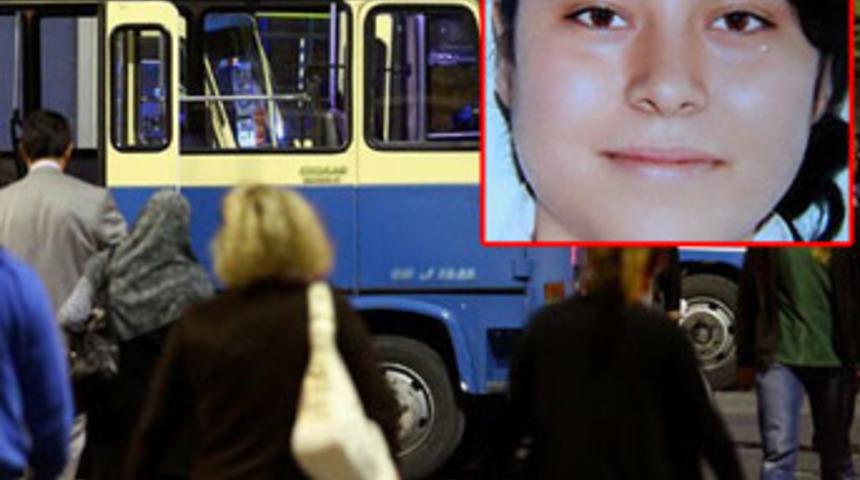 Minib&uuml;sten inerken d&uuml;şen &ouml;ğrenci &ouml;ld&uuml;