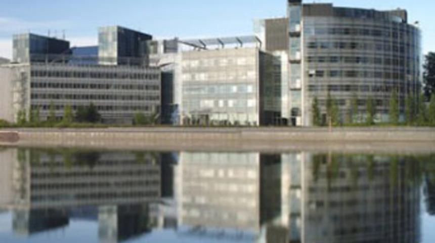 Nokia Evini Satıyor!