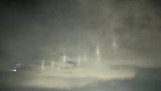 Görenler ne olduğunu anlayamadı! 'Uzaylı' diyen de vardı komplo teorileri üreten de... Meğerse sırrı çok basitmiş