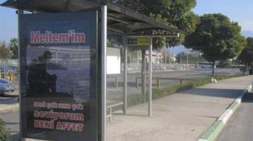 Eşinden böyle özür diledi