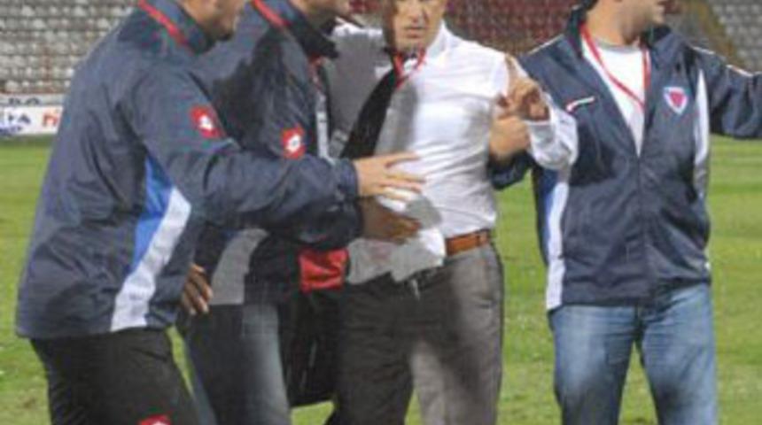 Mahkemede ağlatan tecav&uuml;z sorusu!