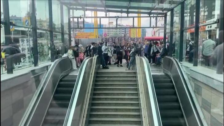 Şişli-Mecidiyeköy Metro İstasyonu'nda kahreden olay! 22 yaşındaki genç kız raylara atlayarak intihar etti