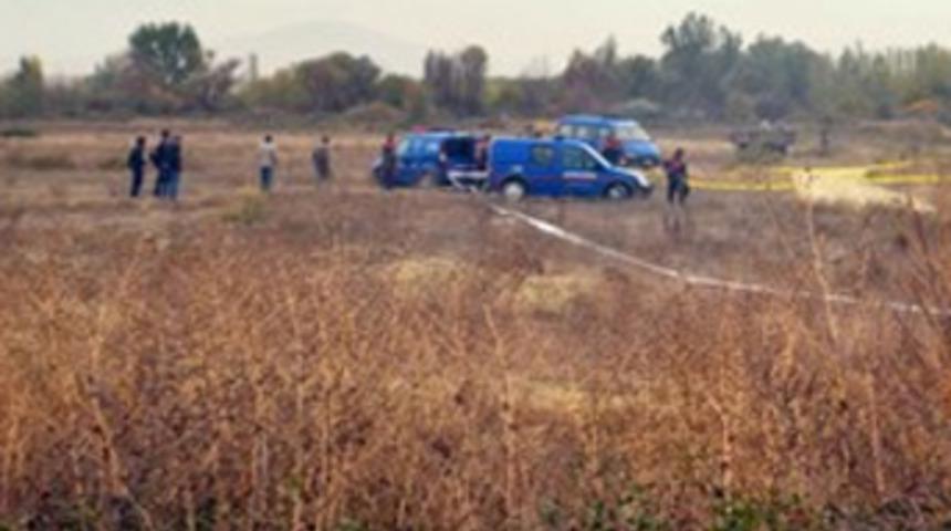 Çalılıkların arasında!..