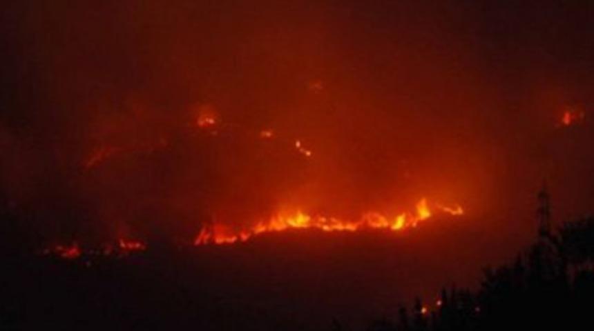 Amanoslar yine alev alev