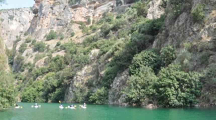 Su seviyesi y&uuml;kselince mahsur kaldılar