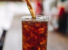 Kola ve meyve sularına zam geldi! Haberi sosyal medyadan duyurdu