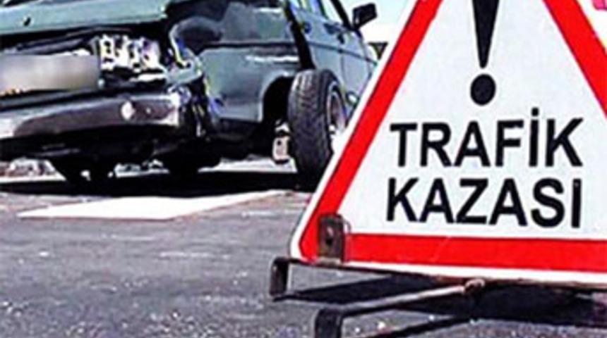 Uşak&rsquo;ta trafik kazası iki &ouml;l&uuml; d&ouml;rt yaralı