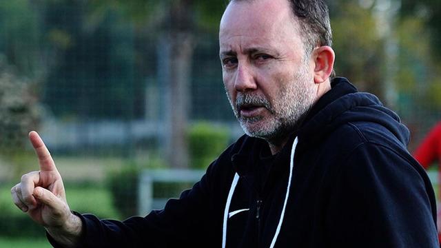 Sergen Yalçın Antalyaspor'a veda etti! ''Bugün ayrılıyoruz''