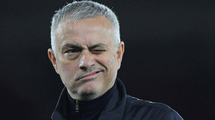 Beşiktaş ve Fenerbahçe'nin ilgilendiği Jose Mourinho'dan geleceğiyle ilgili açıklama! ''Seve seve kabul ederim''