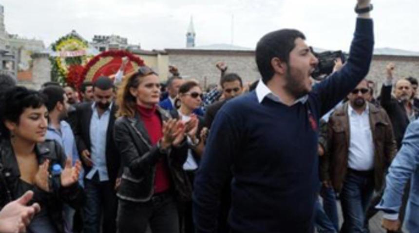 Askere Cumhuriyet sitemi