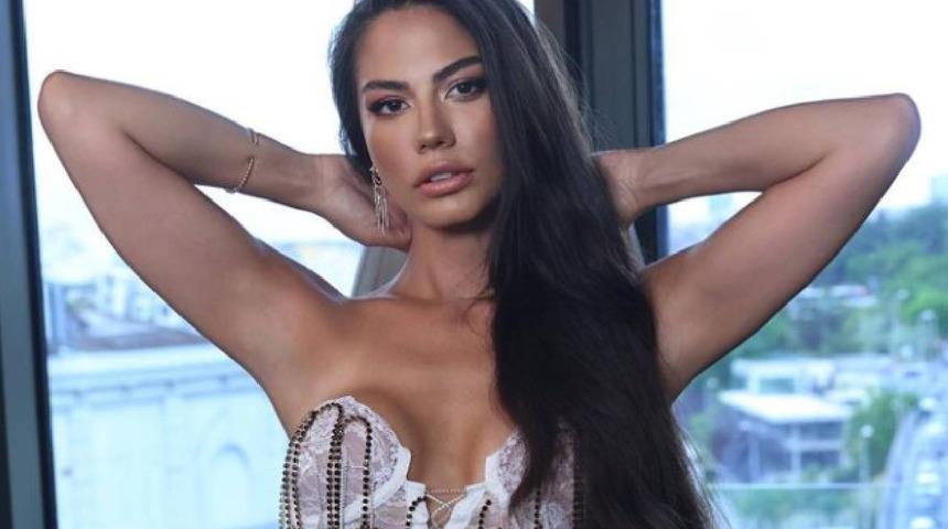 Demet Özdemir'in yatağa uzanarak verdiği pozlar çok konuşuldu! "Yok artık aşırı iyi"