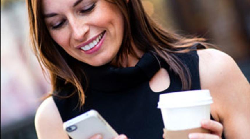 Facebook&rsquo;u mobil cihazlar ayakta tutuyor