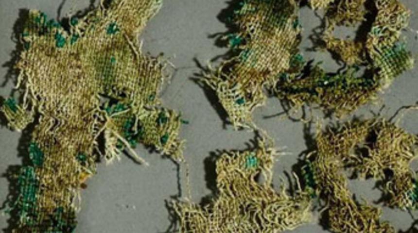 &Ouml;l&uuml;lere ısırgan otundan kefen