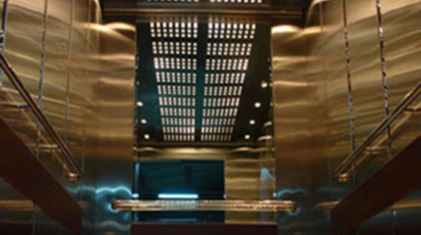 Otelde feci &ouml;l&uuml;m!