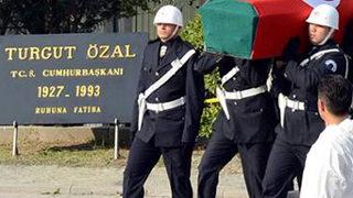 '20 senelik ceset bir anda çürüdü!'